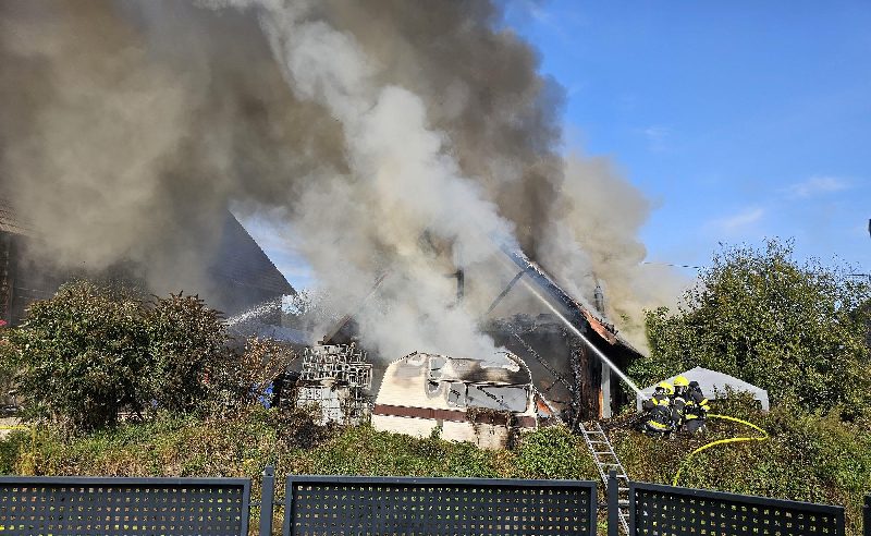 Gebäudebrand (Bild 2)